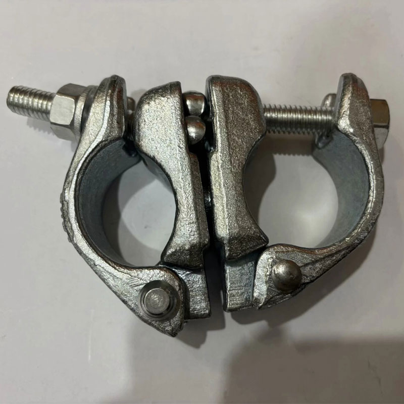 Forged swivel coupler